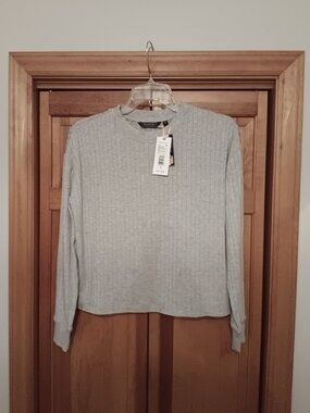 New Vineyard Vines Slightly Cropped Ribbed Long Sleeve Pullover, size S